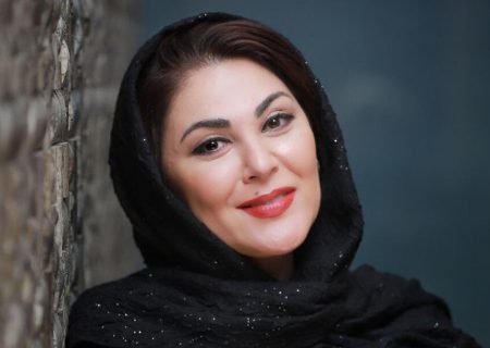 لاله اسکندری: ایران من تو بمان، ای روشنگر دنیای من به جهان