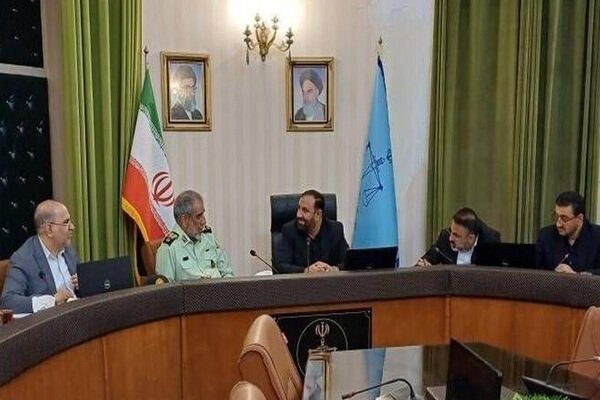 صالحی: امنیت مردم خط قرمز ماست؛ برخورد قاطع با سارقان و
جرایم خاص