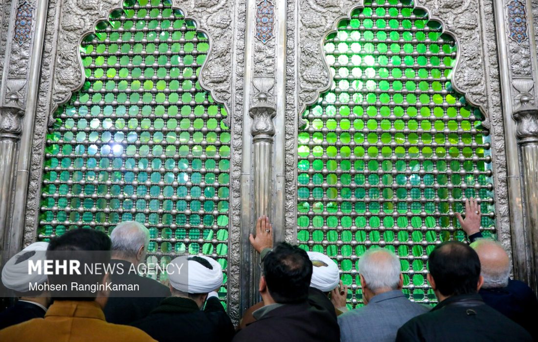 شعار سالگرد ارتحال امام/ «میثاق با امامین انقلاب و بیعت با رهبری»