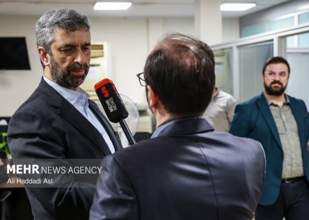 طباطبایی: دولت برای مهار تورم و حمایت معیشتی برنامه دارد
