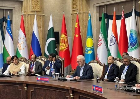مومنی: امنیت، پیش‌شرط توسعه پایدار است
