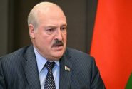 لوکاشنکو: ایرانی‌ها هرگز در برابر هیچ کسی زانو
نزده‌اند