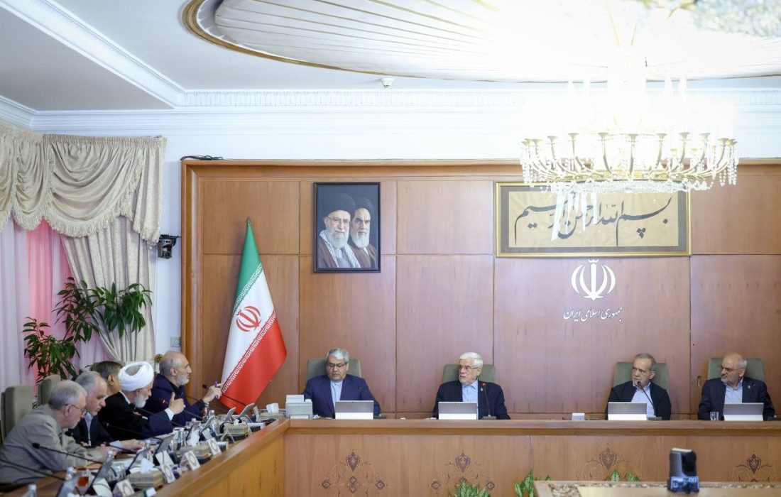 بررسی اقدامات انجامشده برای بازسازی پالایشگاهها و تأسیسات نفت و گاز