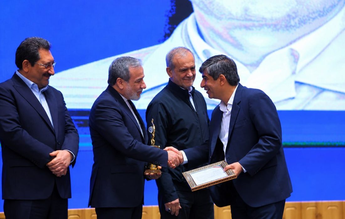 فولاد مبارکه؛ شریان حیاتی ارزآوری و تاثیرگذار در اقتصاد
ملی