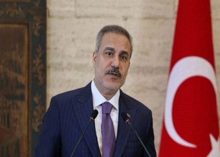 فیدان: اختلافات آنکارا-باکو از طریق گفتگو قابل حل
است