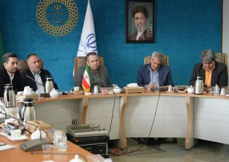 لزوم تفکیک رقابت‌های سیاسی احزاب از منافع ملی