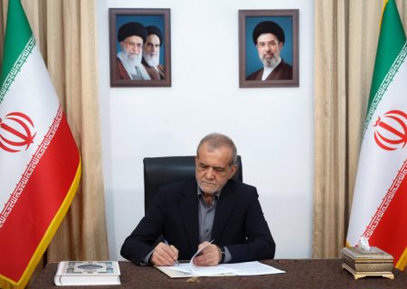 پزشکیان: دشمن نمی‌تواند ما را به زانو درآورد