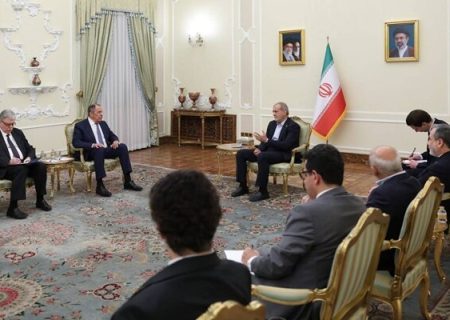 پزشکیان: هیچی کشوری نمی‌تواند به زور خواسته‌هایش را بر ما تحمیل کند