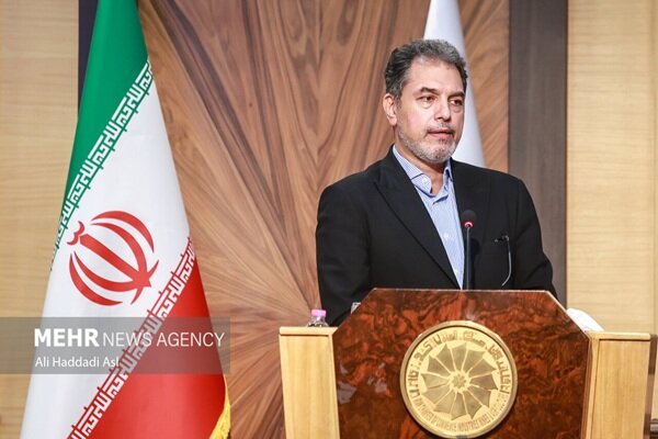 کاهش صادرات را نمیتوان صرفا به عملکرد صادرکنندگان نسبت
داد